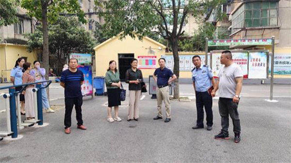 淮南：文明法治并驾齐驱 共建幸福和谐家园 ——市司法局指导白云小区争创民主法治示范社区