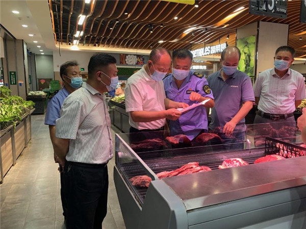 淮南市田家庵区委常委、副区长曹峰调研“两节”节前市场安全生产工作