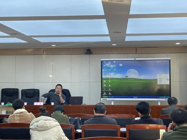 淮南市举办凤台县资本市场业务专场培训会