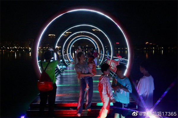 【图说淮南】——淮南中央公园的夏日夜景
